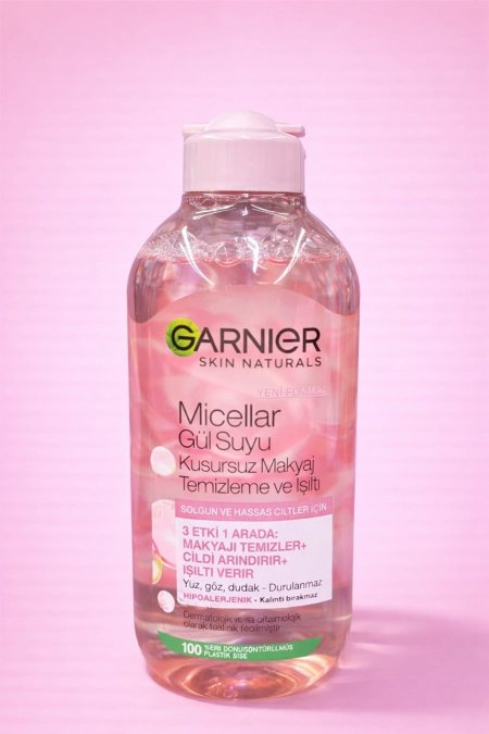 ماء ميسيلار لإزالة المكياج وتنظيف البشرة