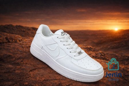 Nike حذاء كلاسيك أنيق، مريح باللبس وثابت بالمشي، تصميمه بسيط ونظيف ويناسب الاستخدام اليومي. اختيار ممتاز للي بدّه ستايل مرتب + راحة + لبس عملي لكل الأوقات.