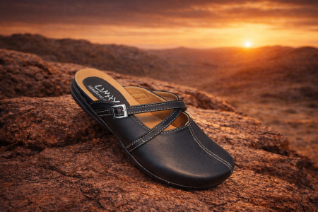 صباط طبي نسائي جلد مريح