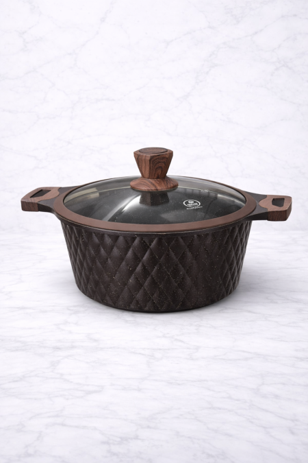 قدر طبخ بغطاء زجاج