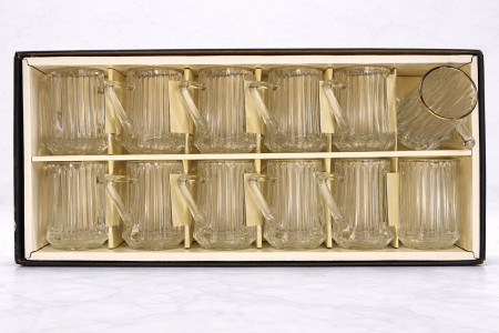 طقم مجات زجاج مخططة مع حافة ذهبية